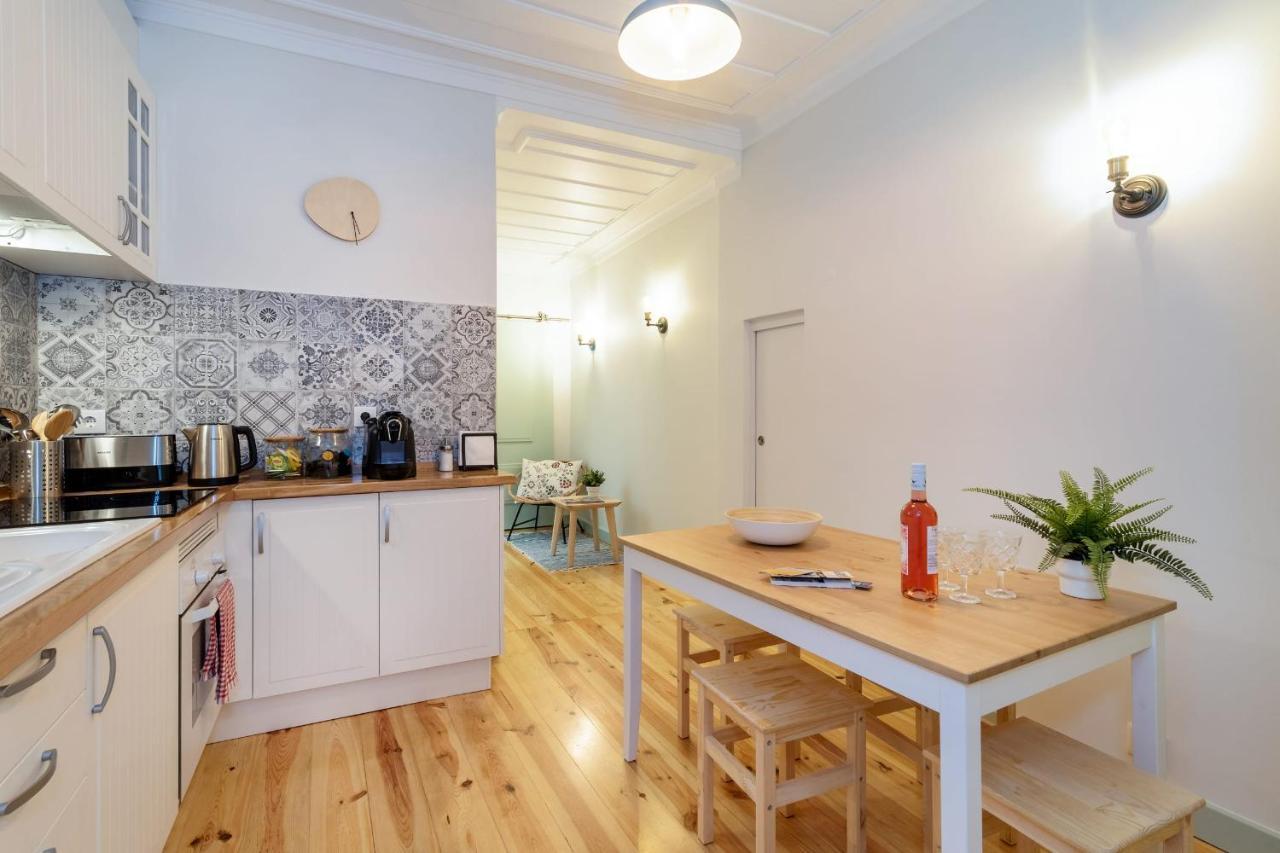 דירות ליסבון Guestready - Cosy Madalena Flat מראה חיצוני תמונה